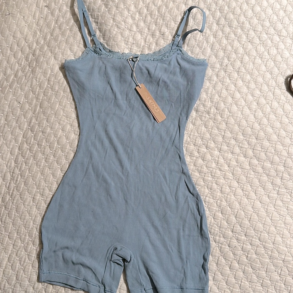 SKIMs Soft lounge lace onesie